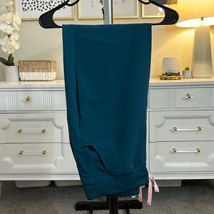 High Waisted Zamora™ Jogger Scrub Pants